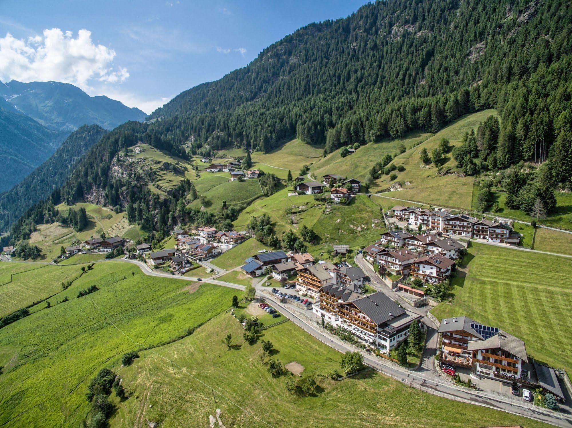 Hotel Alpenland Moso Kültér fotó