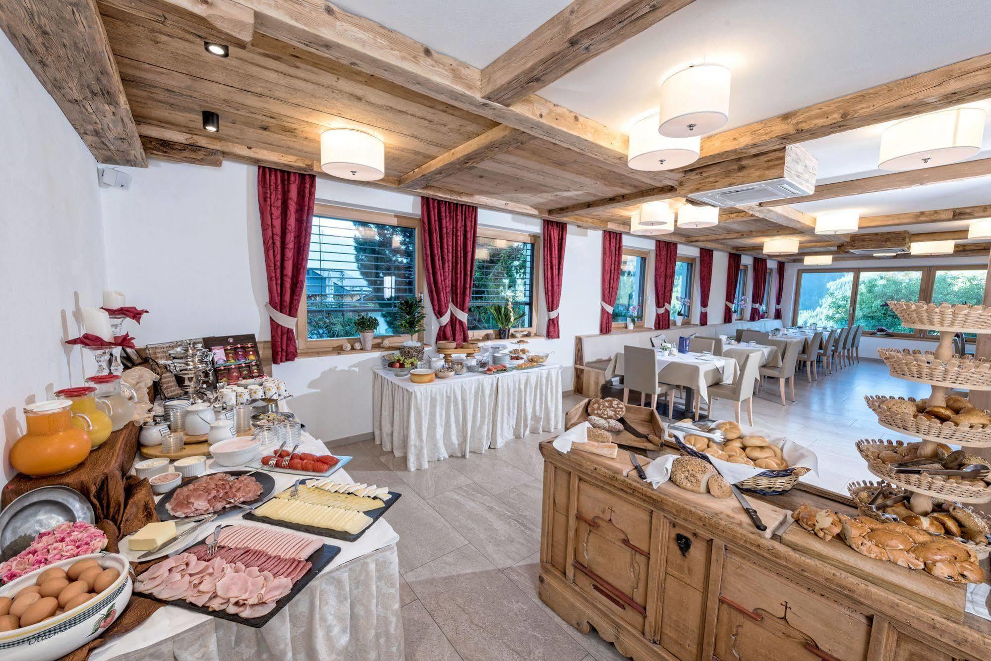 Hotel Alpenland Moso Kültér fotó